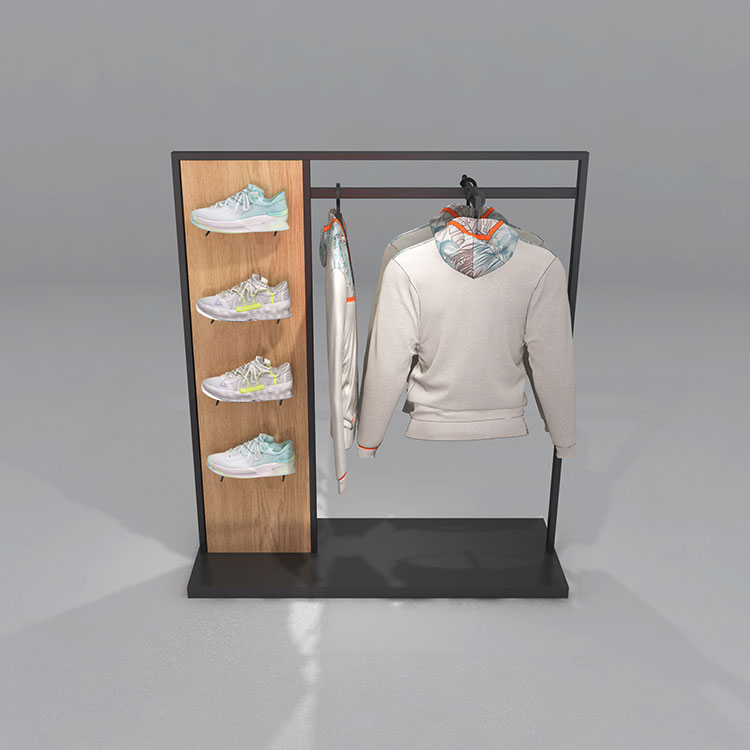 How Does a Shoe Trying Mirror Improve Footwear Selection Accuracy?